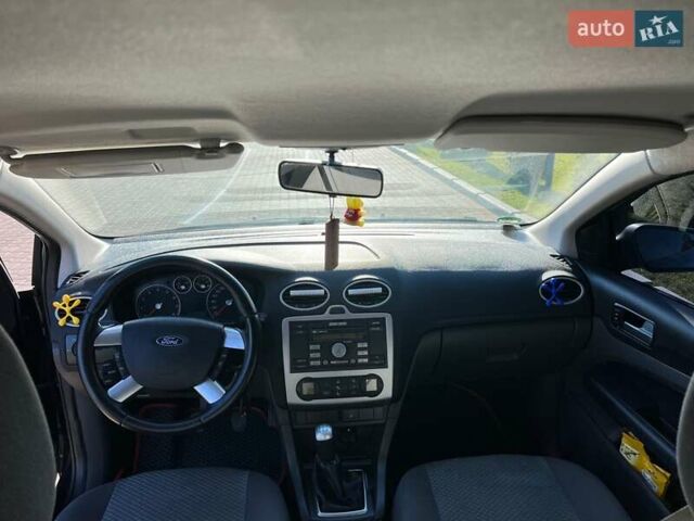 Черный Форд Фокус, объемом двигателя 1.6 л и пробегом 290 тыс. км за 5000 $, фото 8 на Automoto.ua