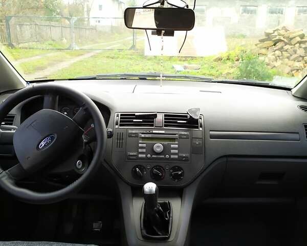 Черный Форд Фокус, объемом двигателя 1.6 л и пробегом 319 тыс. км за 3900 $, фото 13 на Automoto.ua