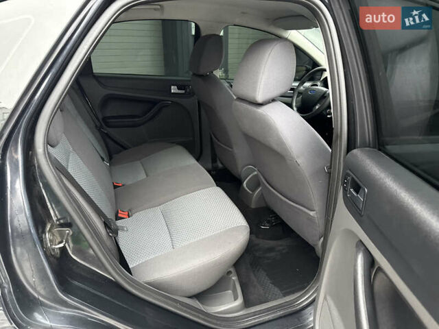 Чорний Форд Фокус, об'ємом двигуна 1.6 л та пробігом 190 тис. км за 5900 $, фото 21 на Automoto.ua