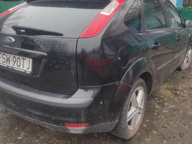 Черный Форд Фокус, объемом двигателя 1.6 л и пробегом 300 тыс. км за 1100 $, фото 4 на Automoto.ua