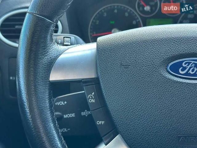 Черный Форд Фокус, объемом двигателя 1.6 л и пробегом 239 тыс. км за 4990 $, фото 22 на Automoto.ua