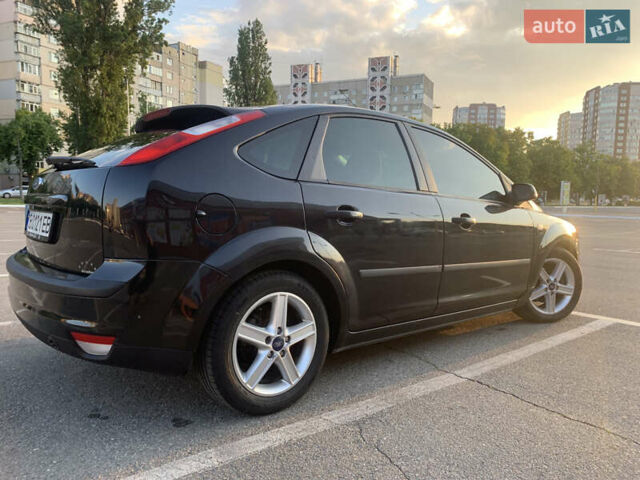 Чорний Форд Фокус, об'ємом двигуна 1.8 л та пробігом 255 тис. км за 4600 $, фото 6 на Automoto.ua