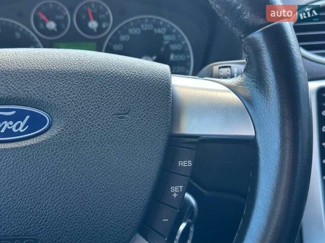 Черный Форд Фокус, объемом двигателя 1.6 л и пробегом 239 тыс. км за 5190 $, фото 24 на Automoto.ua