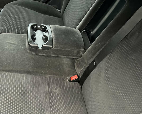 Черный Форд Фокус, объемом двигателя 2 л и пробегом 286 тыс. км за 4100 $, фото 5 на Automoto.ua