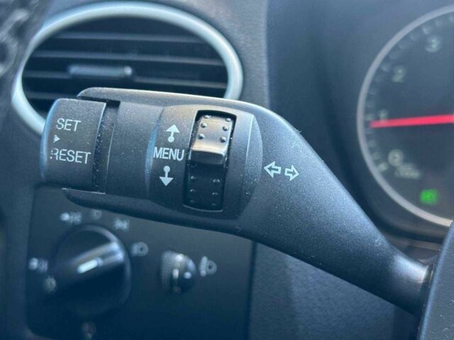 Черный Форд Фокус, объемом двигателя 1.6 л и пробегом 239 тыс. км за 5190 $, фото 20 на Automoto.ua