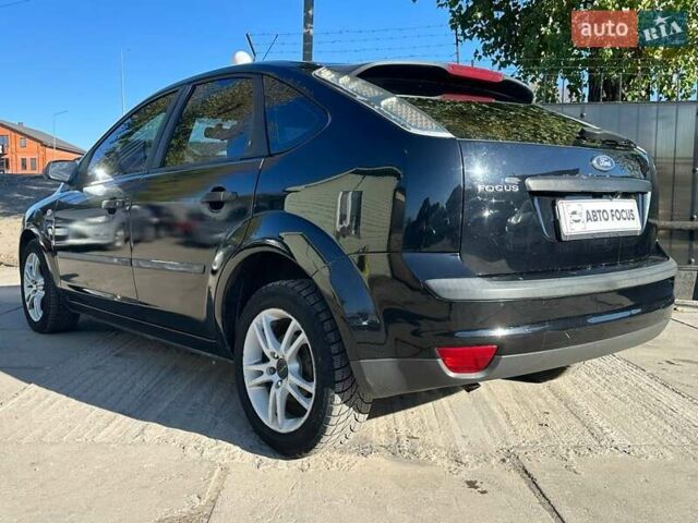 Черный Форд Фокус, объемом двигателя 1.6 л и пробегом 239 тыс. км за 4990 $, фото 4 на Automoto.ua