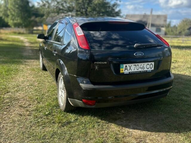 Черный Форд Фокус, объемом двигателя 1.6 л и пробегом 297 тыс. км за 3400 $, фото 3 на Automoto.ua