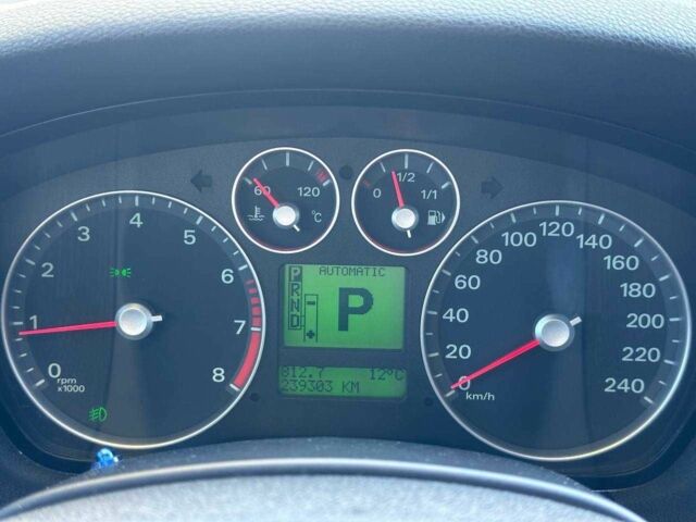 Черный Форд Фокус, объемом двигателя 1.6 л и пробегом 239 тыс. км за 5190 $, фото 14 на Automoto.ua