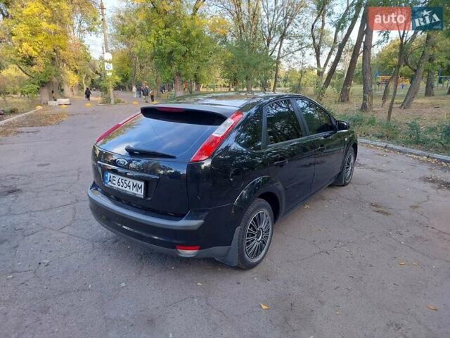 Черный Форд Фокус, объемом двигателя 1.6 л и пробегом 146 тыс. км за 5200 $, фото 3 на Automoto.ua