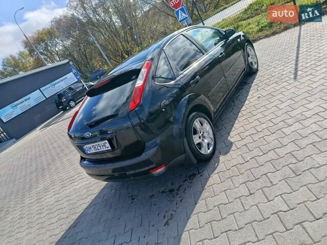 Форд Фокус 2007 у Житомирі на Automoto.ua Чорний Форд Фокус, об'ємом двигуна 1.6 л та пробігом 222 тис. км за 4200 $, фото 30 на Automoto.ua