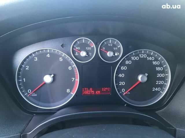 Черный Форд Фокус, объемом двигателя 1.6 л и пробегом 167 тыс. км за 5390 $, фото 14 на Automoto.ua