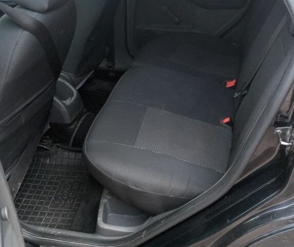 Чорний Форд Фокус, об'ємом двигуна 0 л та пробігом 249 тис. км за 4300 $, фото 6 на Automoto.ua