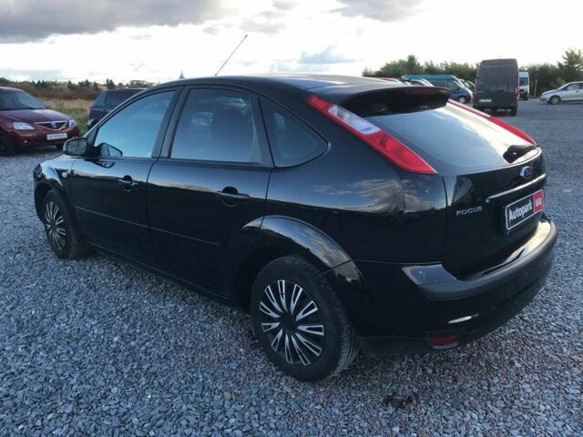 Черный Форд Фокус, объемом двигателя 1.6 л и пробегом 167 тыс. км за 5390 $, фото 6 на Automoto.ua