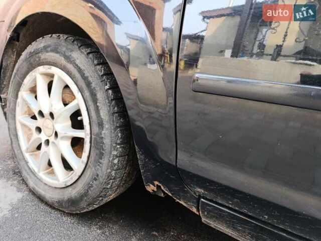 Черный Форд Фокус, объемом двигателя 1.6 л и пробегом 233 тыс. км за 3400 $, фото 4 на Automoto.ua