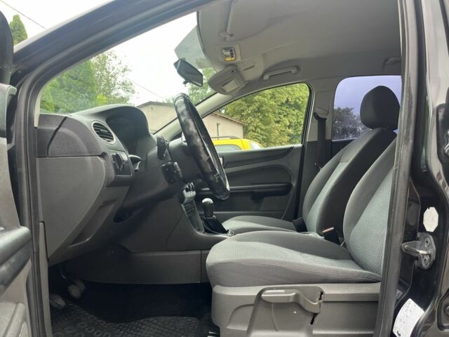 Чорний Форд Фокус, об'ємом двигуна 1.8 л та пробігом 265 тис. км за 3700 $, фото 6 на Automoto.ua