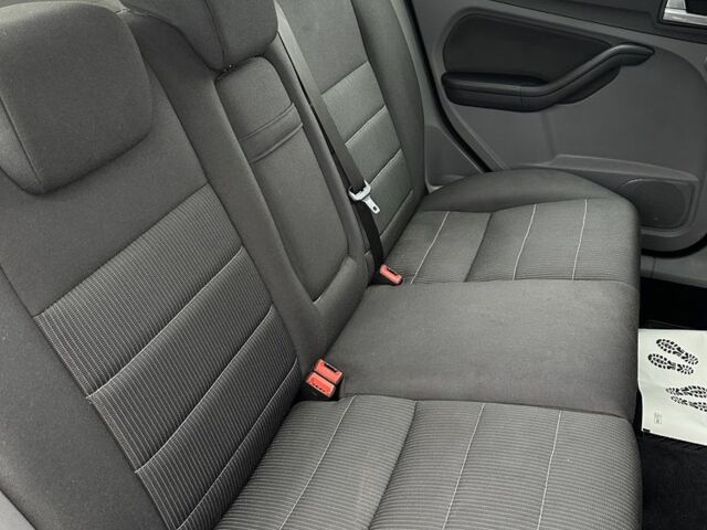 Чорний Форд Фокус, об'ємом двигуна 1.6 л та пробігом 181 тис. км за 5200 $, фото 5 на Automoto.ua