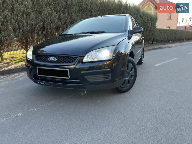 Черный Форд Фокус, объемом двигателя 1.6 л и пробегом 269 тыс. км за 5000 $, фото 1 на Automoto.ua