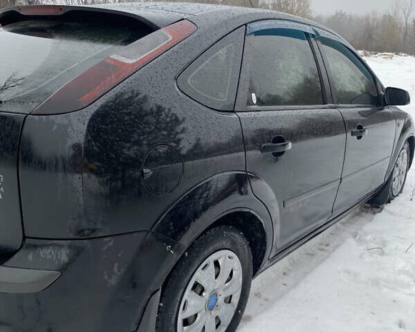 Чорний Форд Фокус, об'ємом двигуна 1.6 л та пробігом 250 тис. км за 4400 $, фото 4 на Automoto.ua