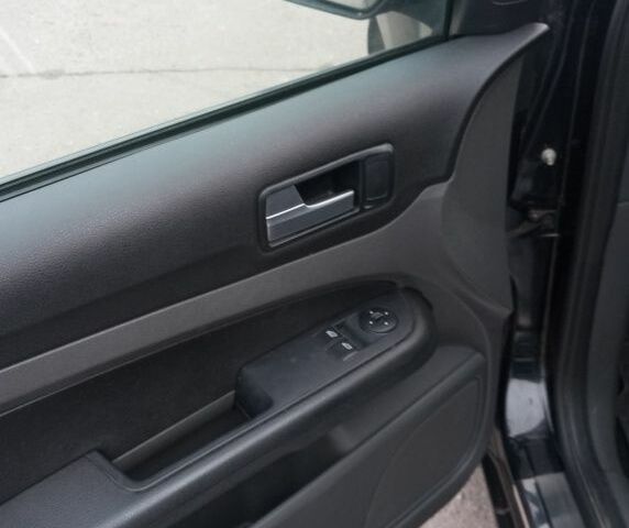 Чорний Форд Фокус, об'ємом двигуна 0 л та пробігом 249 тис. км за 4300 $, фото 5 на Automoto.ua