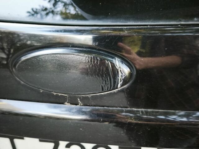 Чорний Форд Фокус, об'ємом двигуна 1.6 л та пробігом 155 тис. км за 3400 $, фото 8 на Automoto.ua