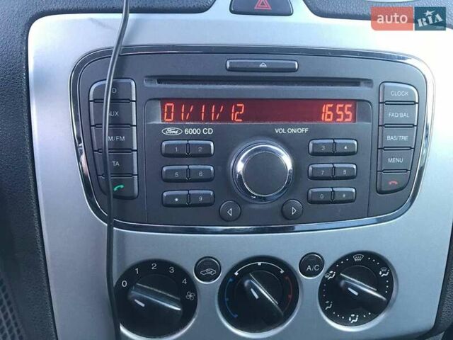 Чорний Форд Фокус, об'ємом двигуна 1.6 л та пробігом 167 тис. км за 5390 $, фото 12 на Automoto.ua