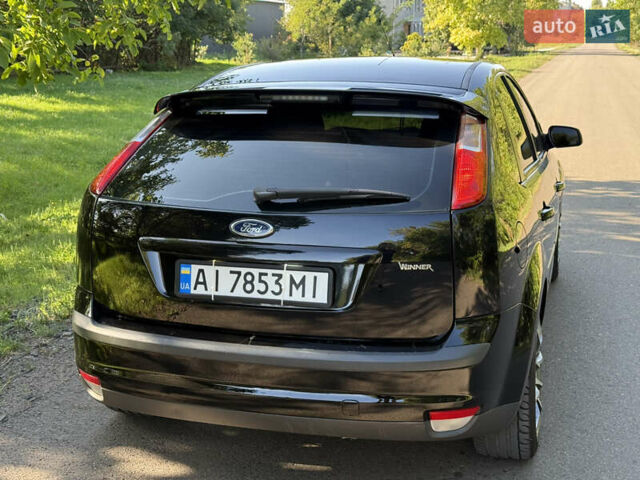 Черный Форд Фокус, объемом двигателя 1.6 л и пробегом 250 тыс. км за 4750 $, фото 5 на Automoto.ua