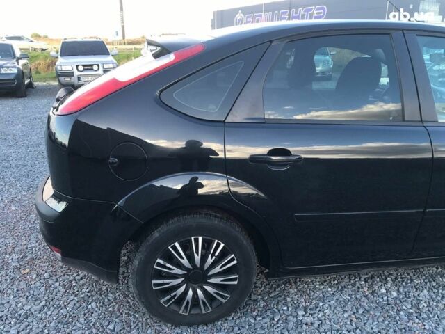 Черный Форд Фокус, объемом двигателя 1.6 л и пробегом 167 тыс. км за 5390 $, фото 3 на Automoto.ua