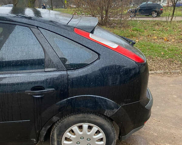 Черный Форд Фокус, объемом двигателя 1.6 л и пробегом 257 тыс. км за 3000 $, фото 4 на Automoto.ua