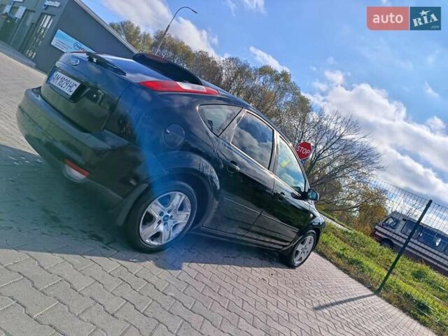 Форд Фокус 2007 у Житомирі на Automoto.ua Чорний Форд Фокус, об'ємом двигуна 1.6 л та пробігом 222 тис. км за 4200 $, фото 26 на Automoto.ua