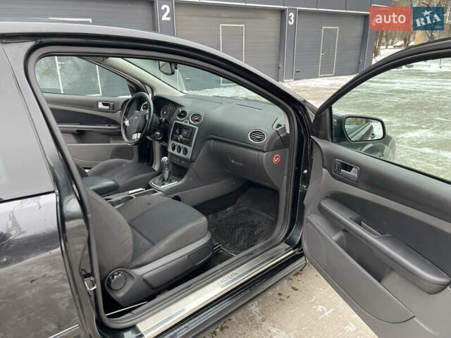 Чорний Форд Фокус, об'ємом двигуна 1.56 л та пробігом 150 тис. км за 2999 $, фото 5 на Automoto.ua