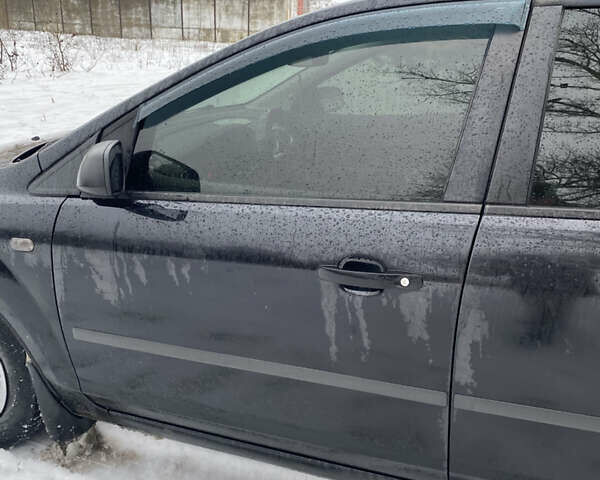 Чорний Форд Фокус, об'ємом двигуна 1.6 л та пробігом 250 тис. км за 4400 $, фото 7 на Automoto.ua