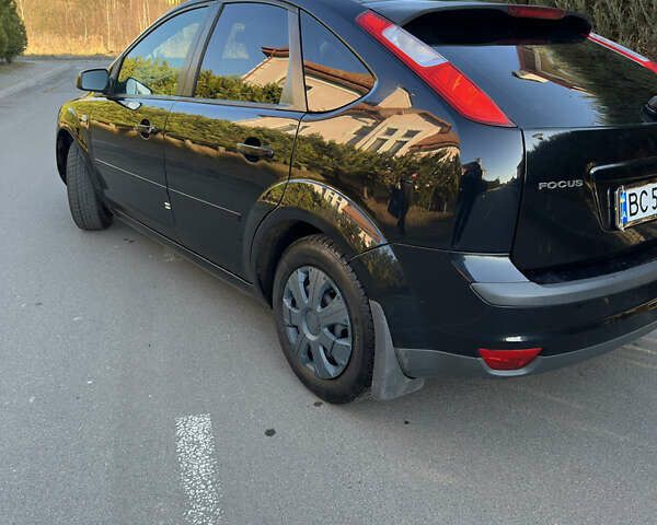 Черный Форд Фокус, объемом двигателя 1.6 л и пробегом 269 тыс. км за 5000 $, фото 4 на Automoto.ua