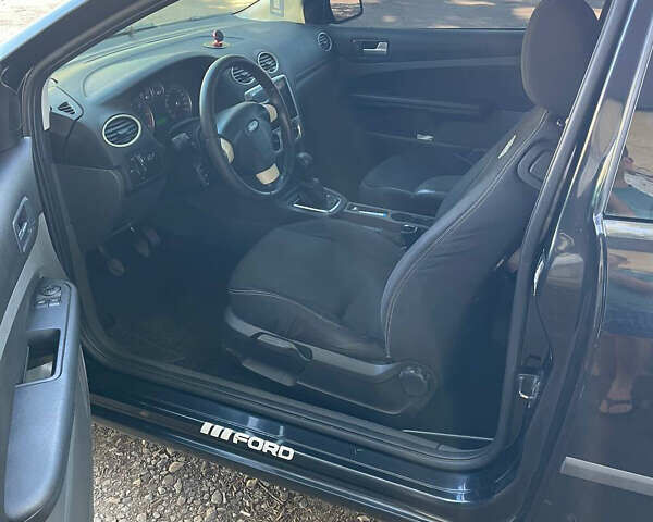 Черный Форд Фокус, объемом двигателя 1.75 л и пробегом 294 тыс. км за 5200 $, фото 8 на Automoto.ua