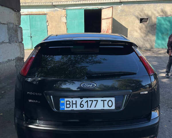 Черный Форд Фокус, объемом двигателя 1.75 л и пробегом 294 тыс. км за 5200 $, фото 4 на Automoto.ua