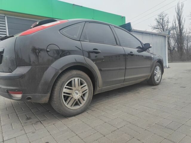 Черный Форд Фокус, объемом двигателя 2 л и пробегом 300 тыс. км за 4300 $, фото 8 на Automoto.ua