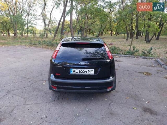 Черный Форд Фокус, объемом двигателя 1.6 л и пробегом 146 тыс. км за 5200 $, фото 7 на Automoto.ua