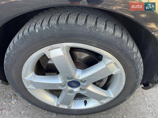 Черный Форд Фокус, объемом двигателя 1.75 л и пробегом 294 тыс. км за 5200 $, фото 2 на Automoto.ua