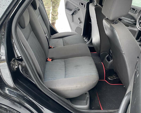 Чорний Форд Фокус, об'ємом двигуна 1.6 л та пробігом 250 тис. км за 4400 $, фото 11 на Automoto.ua