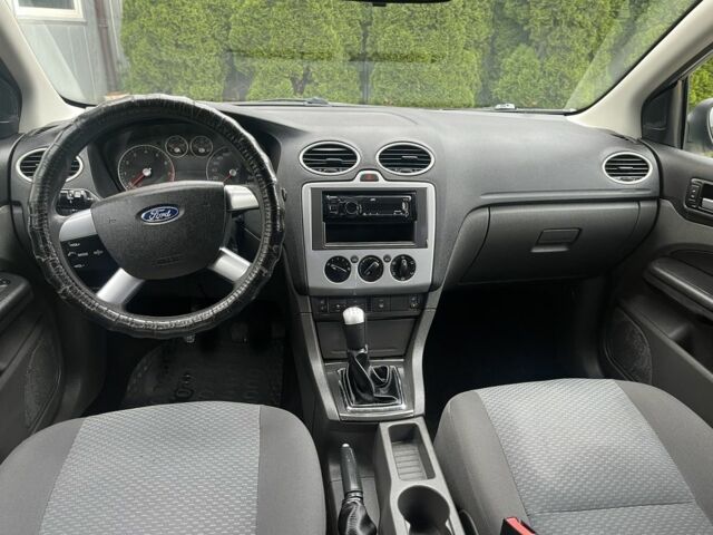 Чорний Форд Фокус, об'ємом двигуна 1.8 л та пробігом 265 тис. км за 3700 $, фото 4 на Automoto.ua