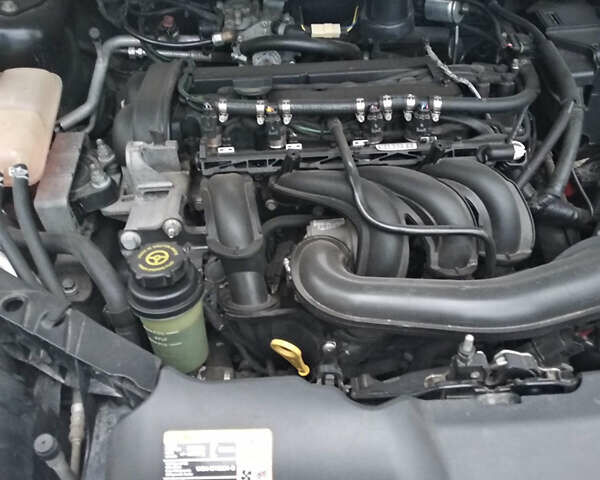 Черный Форд Фокус, объемом двигателя 1.6 л и пробегом 196 тыс. км за 4100 $, фото 11 на Automoto.ua