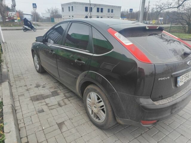 Черный Форд Фокус, объемом двигателя 2 л и пробегом 300 тыс. км за 4300 $, фото 6 на Automoto.ua
