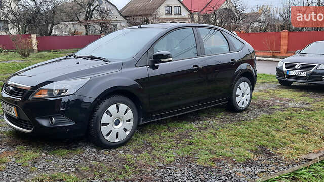 Черный Форд Фокус, объемом двигателя 1.8 л и пробегом 189 тыс. км за 5500 $, фото 16 на Automoto.ua