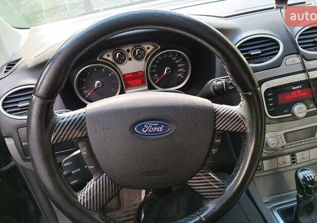 Черный Форд Фокус, объемом двигателя 1.8 л и пробегом 287 тыс. км за 6800 $, фото 32 на Automoto.ua