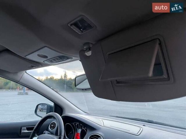 Черный Форд Фокус, объемом двигателя 1.8 л и пробегом 245 тыс. км за 7000 $, фото 56 на Automoto.ua