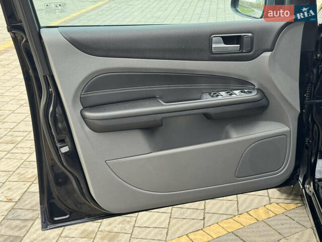 Черный Форд Фокус, объемом двигателя 1.8 л и пробегом 193 тыс. км за 5999 $, фото 39 на Automoto.ua