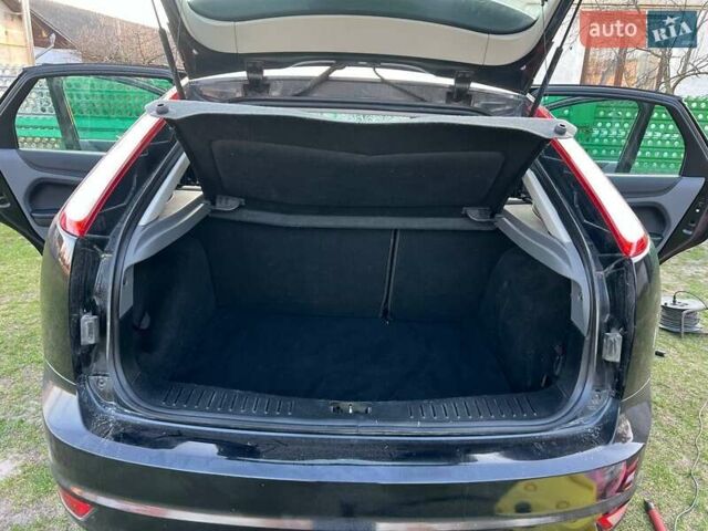 Черный Форд Фокус, объемом двигателя 1.56 л и пробегом 278 тыс. км за 4600 $, фото 19 на Automoto.ua