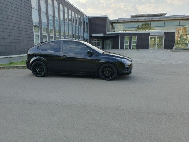 Черный Форд Фокус, объемом двигателя 2 л и пробегом 210 тыс. км за 7000 $, фото 6 на Automoto.ua