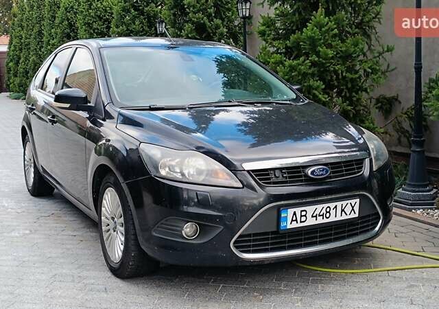 Черный Форд Фокус, объемом двигателя 1.8 л и пробегом 287 тыс. км за 6800 $, фото 1 на Automoto.ua