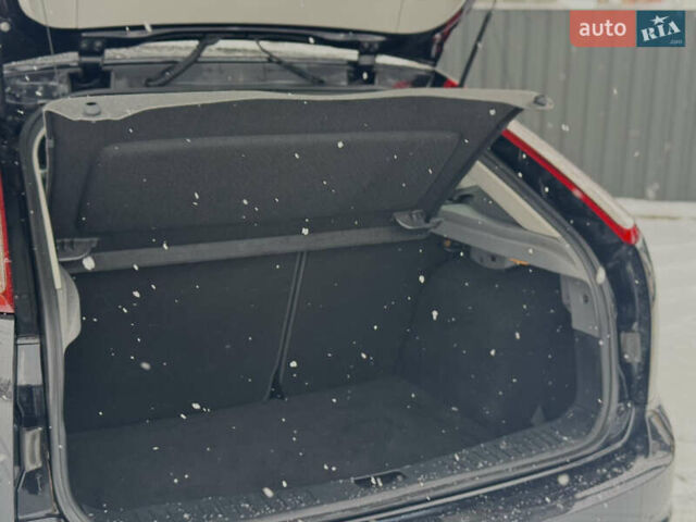 Черный Форд Фокус, объемом двигателя 1.6 л и пробегом 192 тыс. км за 5600 $, фото 21 на Automoto.ua