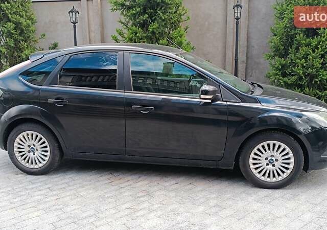 Черный Форд Фокус, объемом двигателя 1.8 л и пробегом 287 тыс. км за 6800 $, фото 3 на Automoto.ua